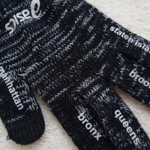 ASICS N.Y.C Marathon Gloves -- L/XL -- NWT
